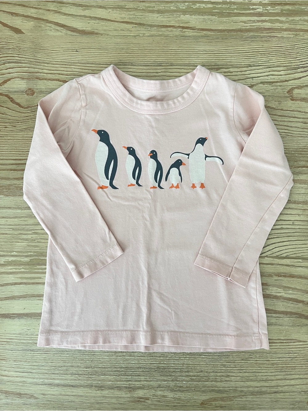Winter Water Factory Kids' Long-Sleeve Pink Tee with Penguin Graphic